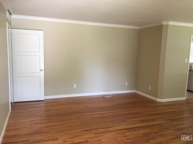 2915 Pine Street, Bakersfield, CA 93301