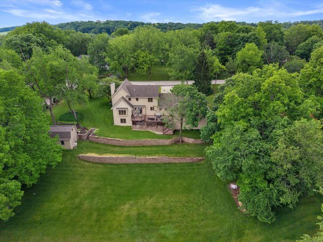 N68W26546 Wilderness WAY, Lisbon, WI 53089