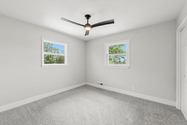 1520 S Andover Rd, Andover, KS 67002