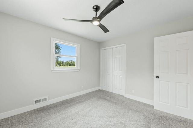 1520 S Andover Rd, Andover, KS 67002