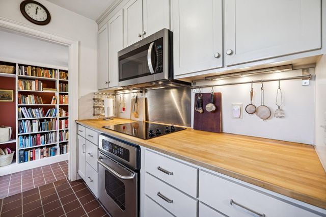 965 Signal Road, Signal Mountain, TN 37377