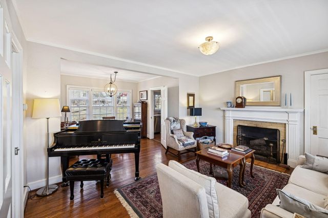 965 Signal Road, Signal Mountain, TN 37377