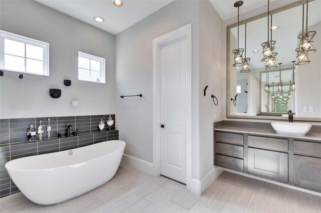 170 Hawthorne LOOP, Driftwood, TX 78619