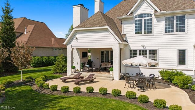 33683 Via San Angelo Drive, Avon, OH 44011