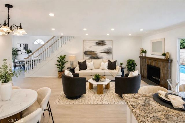 4556 Guava, Seal Beach, CA 90740