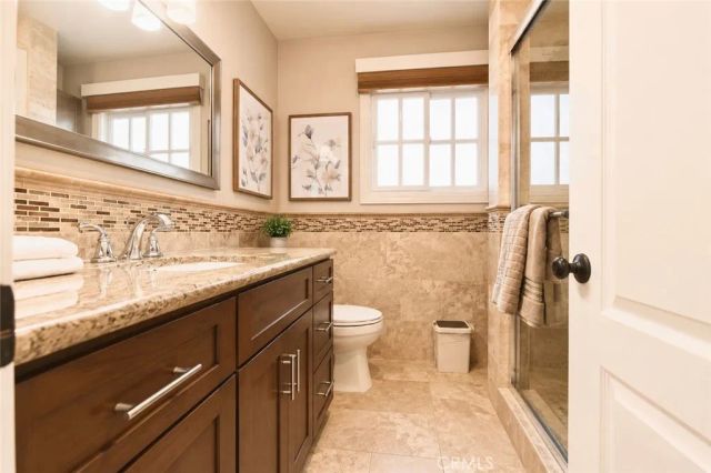 4556 Guava, Seal Beach, CA 90740