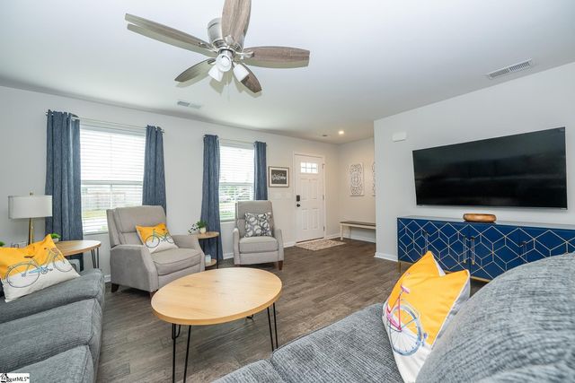 408 Maplestead Farms Court, Greenville, SC 29617