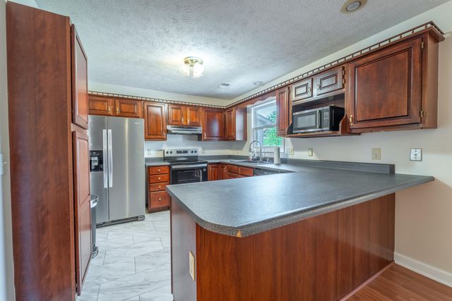 206 Rookwood Court, Richmond, KY 40475