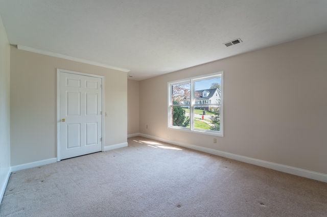 206 Rookwood Court, Richmond, KY 40475