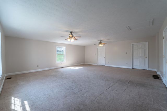 206 Rookwood Court, Richmond, KY 40475