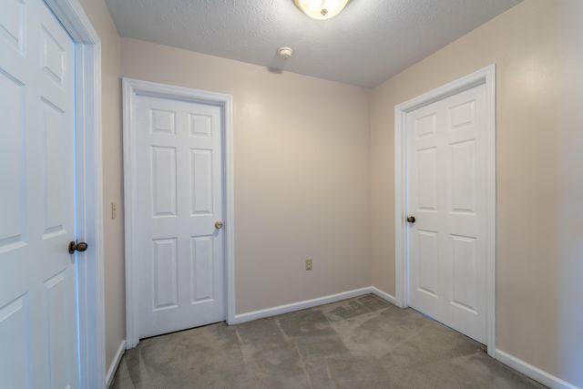 206 Rookwood Court, Richmond, KY 40475