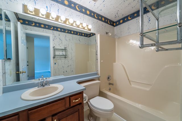 206 Rookwood Court, Richmond, KY 40475