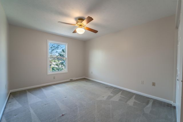 206 Rookwood Court, Richmond, KY 40475