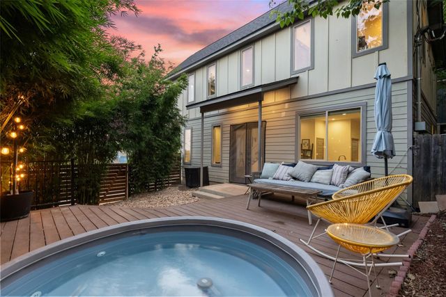 1158 Ridgeway DR A, Austin, TX 78702