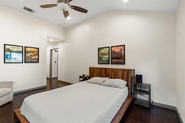 1158 Ridgeway DR A, Austin, TX 78702