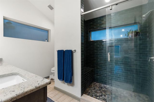 1158 Ridgeway DR A, Austin, TX 78702