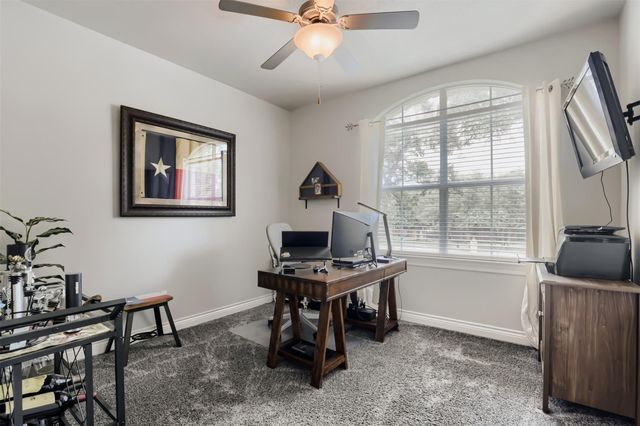 138 Elm Wood DR, Elgin, TX 78621
