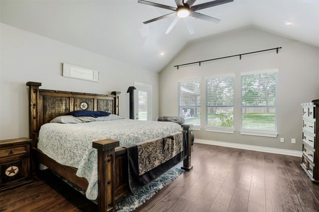 138 Elm Wood DR, Elgin, TX 78621