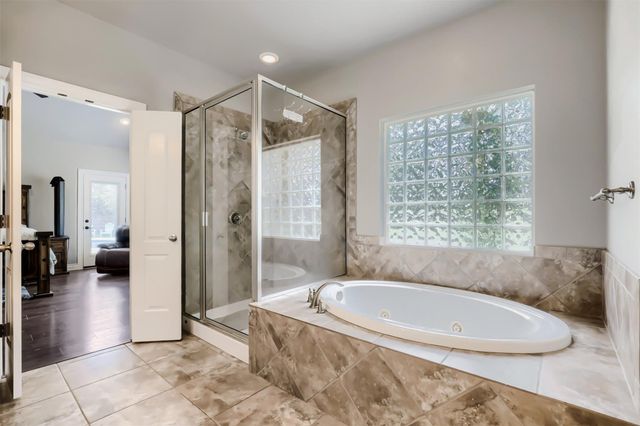 138 Elm Wood DR, Elgin, TX 78621