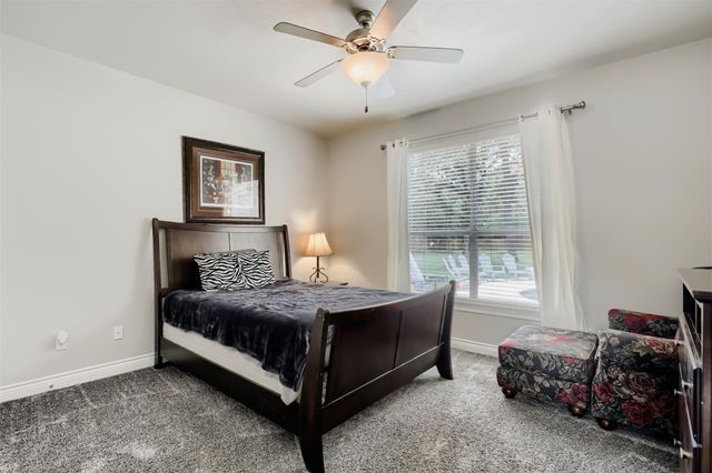 138 Elm Wood DR, Elgin, TX 78621