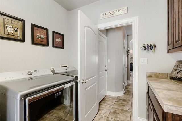 138 Elm Wood DR, Elgin, TX 78621