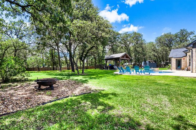 138 Elm Wood DR, Elgin, TX 78621