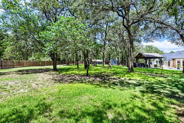 138 Elm Wood DR, Elgin, TX 78621