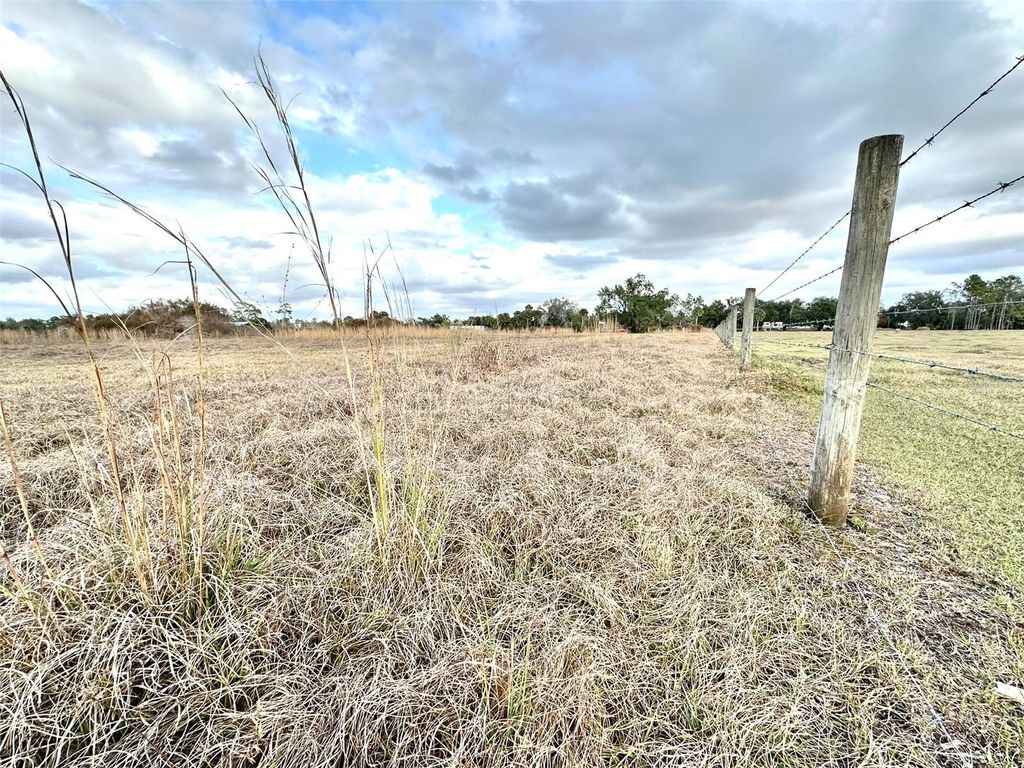 Image 3 of property listing at 14780 SUGAR BOWL ROAD, Myakka City, FL 34251