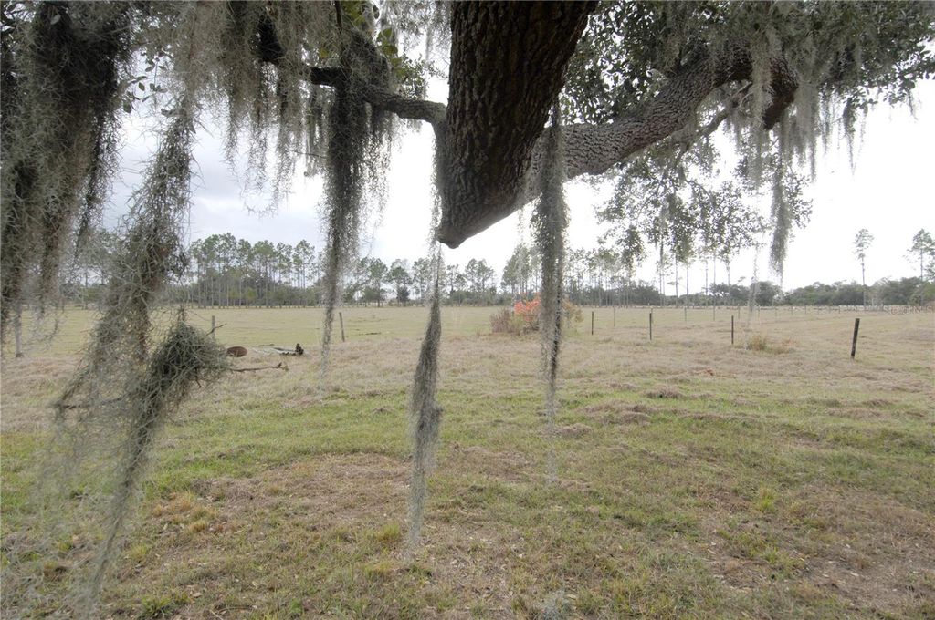 Image 23 of property listing at 14780 SUGAR BOWL ROAD, Myakka City, FL 34251