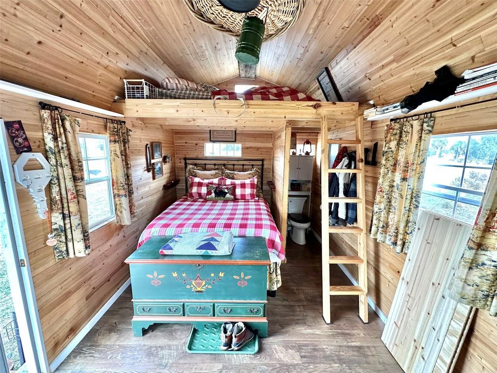 Image 8 of property listing at 14780 SUGAR BOWL ROAD, Myakka City, FL 34251