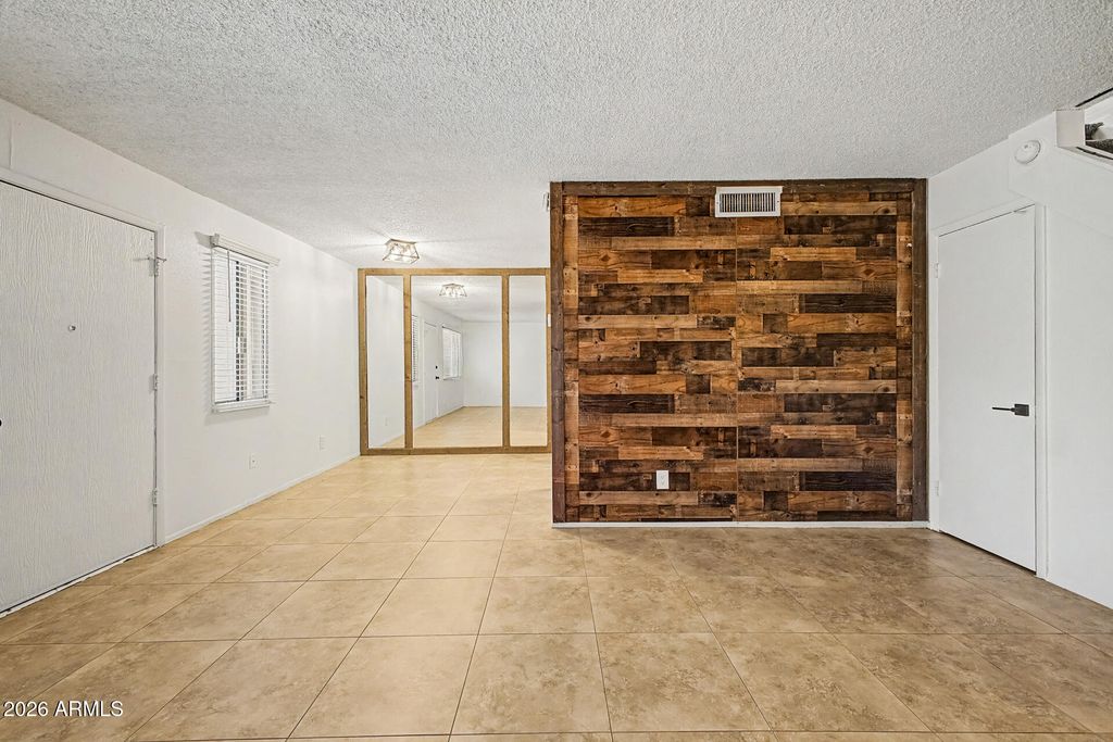 5947 N 48TH Avenue, Glendale, AZ 85301 — photo 5