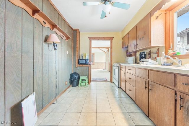 18061 Derr Avenue, Beloit, OH 44609