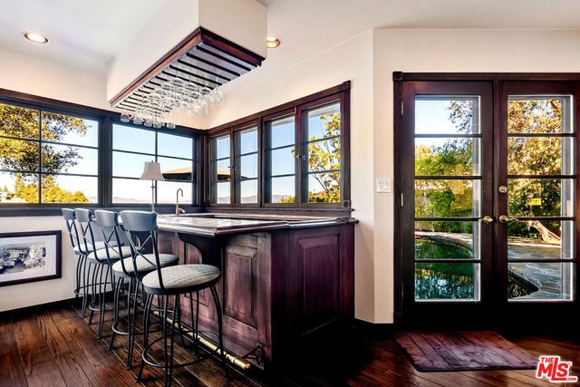 15337 Stonewood Terrace, Sherman Oaks, CA 91403
