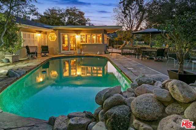 15337 Stonewood Terrace, Sherman Oaks, CA 91403