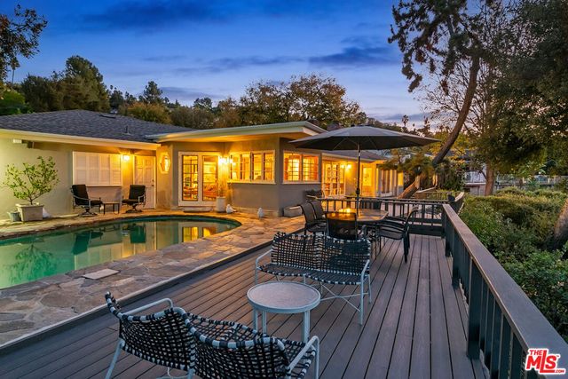 15337 Stonewood Terrace, Sherman Oaks, CA 91403