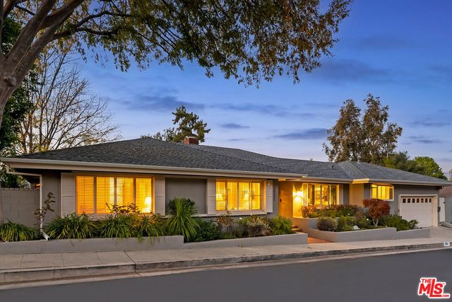 15337 Stonewood Terrace, Sherman Oaks, CA 91403