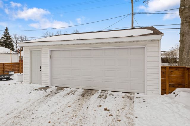 2102 Glenwood Avenue, Fort Wayne, IN 46805