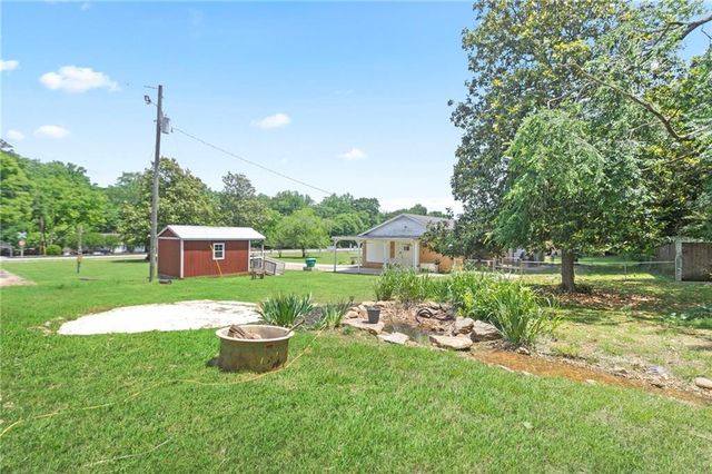47 Hoke Street, Maysville, GA 30558