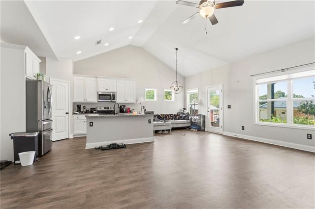 47 Hoke Street, Maysville, GA 30558