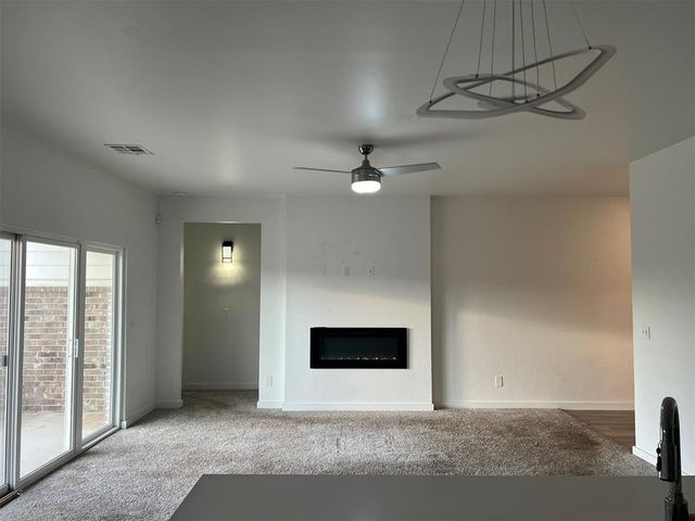 1801 Sara Vista Drive, Yukon, OK 73099