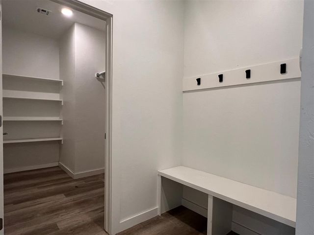 1801 Sara Vista Drive, Yukon, OK 73099