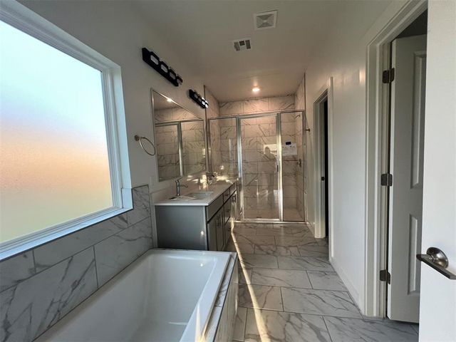 1801 Sara Vista Drive, Yukon, OK 73099