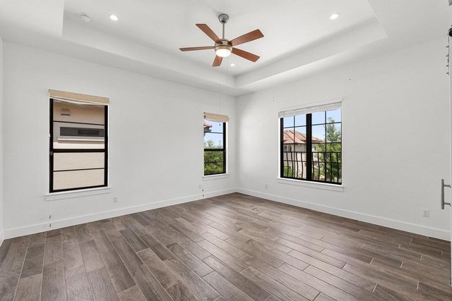 211 Honey Creek CT 6, Austin, TX 78738