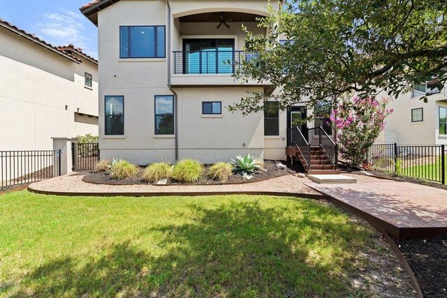 211 Honey Creek CT 6, Austin, TX 78738