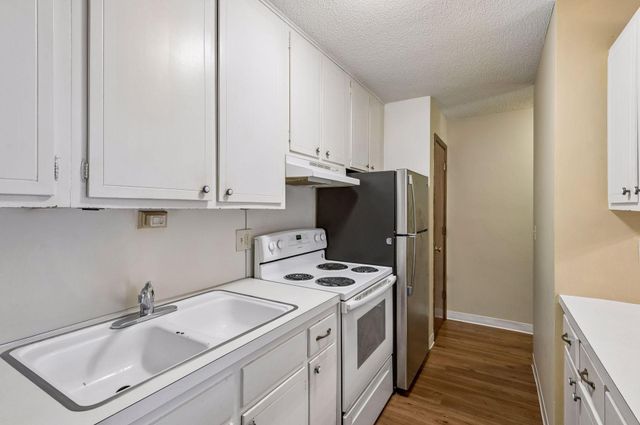 1405 E 40th Street 3F, Minneapolis, MN 55407