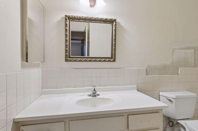 1405 E 40th Street 3F, Minneapolis, MN 55407