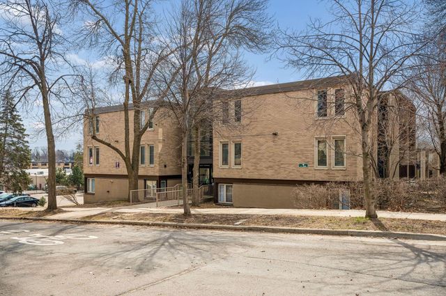 1405 E 40th Street 3F, Minneapolis, MN 55407
