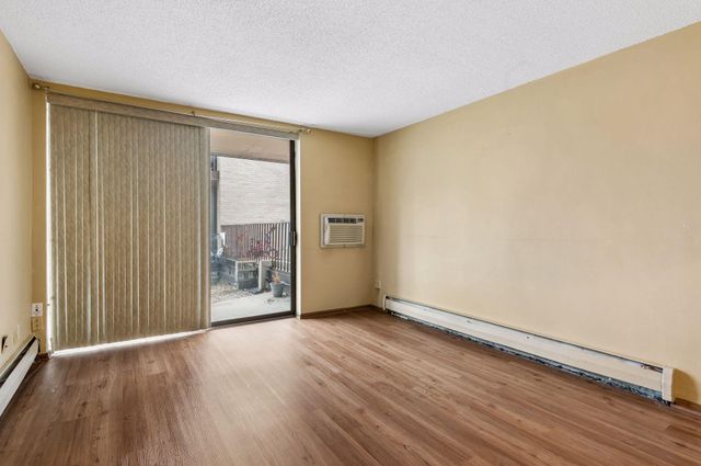1405 E 40th Street 3F, Minneapolis, MN 55407