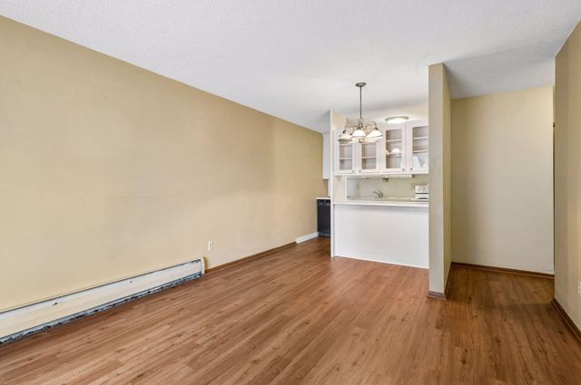 1405 E 40th Street 3F, Minneapolis, MN 55407