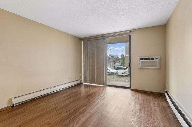 1405 E 40th Street 3F, Minneapolis, MN 55407